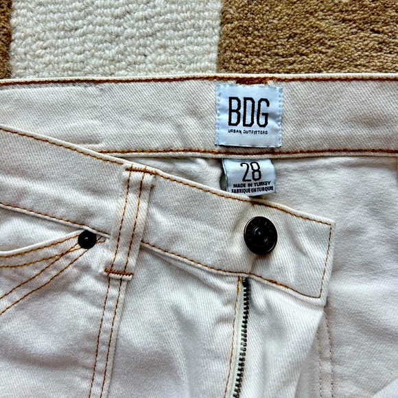 BDG Women’s Wide Leg Jeans - Picture 7 of 7